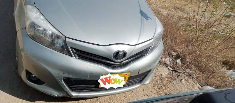 Toyota Vitz 2013 /2017. aj ki payment pe deni hai 4