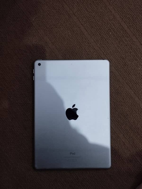 6 generation iPad 32GB 0