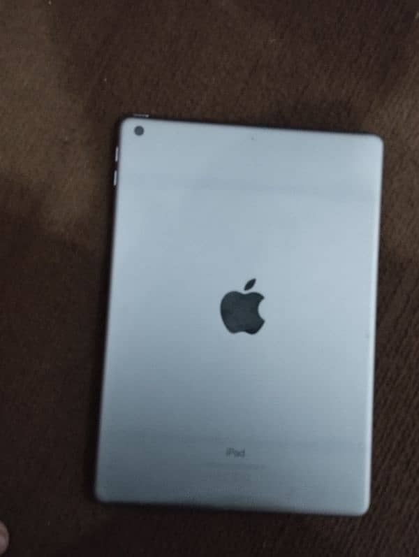 6 generation iPad 32GB 4