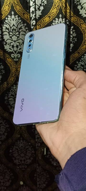 vivo s1 urgent sale 1