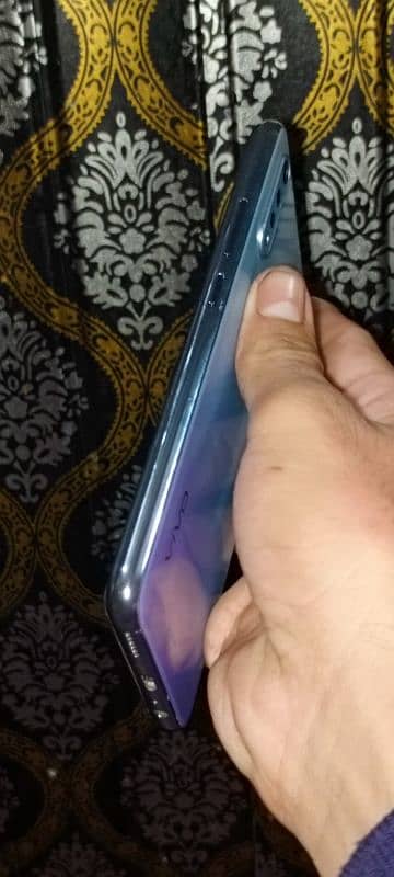 vivo s1 urgent sale 3