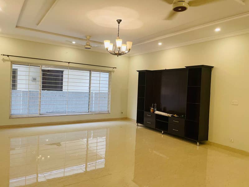 Kanal non furnished house available for rent bahria town phase 4 12