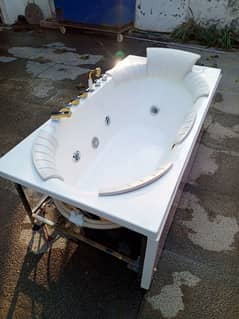 Bathtub / Jacuzzi / Massage tub