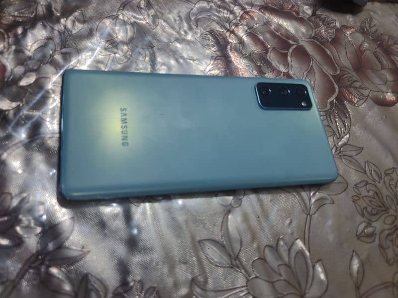 Samsung S20 FE 10/10 Condition 8