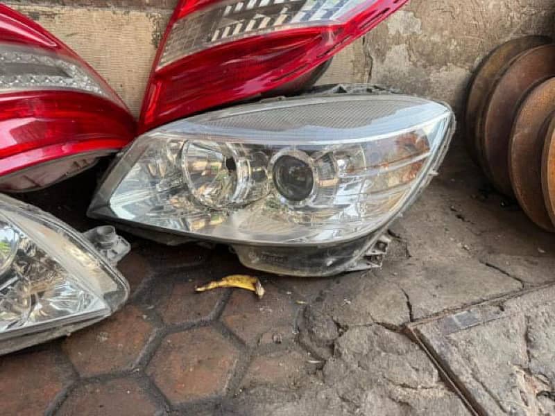 Mercedes W204 (Front lights) model 2008 / 2012 2