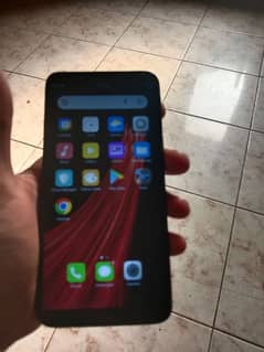 hello I'm selling my phone vivo f5 4)32