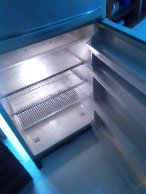 Mitsubishi Refrigerator 2