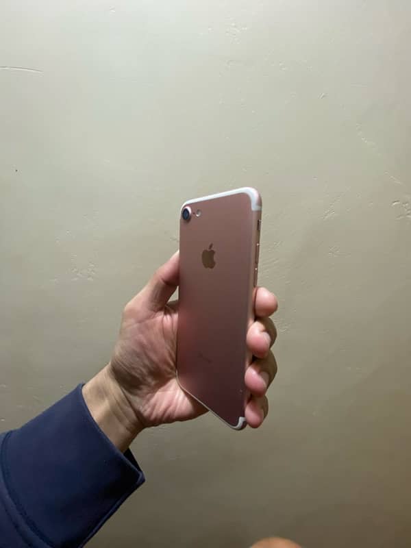 iphone 7 128gb pta approved 4