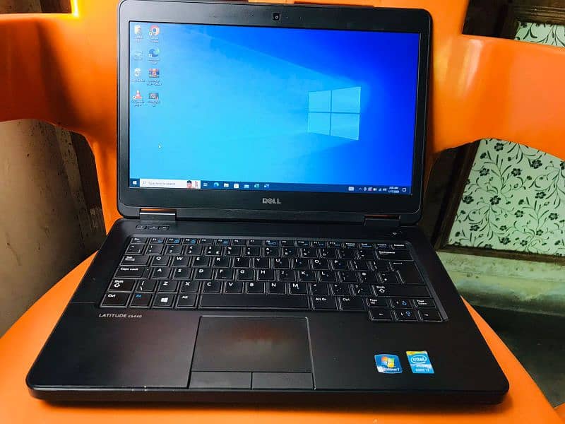 Latitude E5440 corei3 4th generation 0