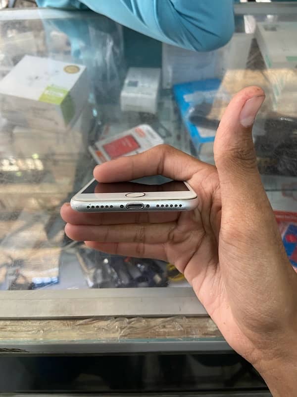 iphone 7 32gb pta approved 3