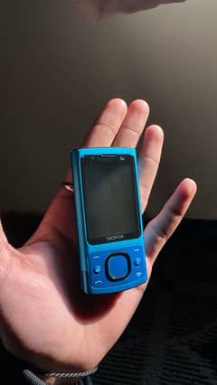 Nokia 6700 slide Up