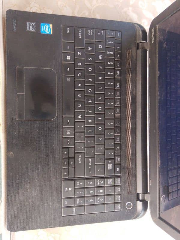 Toshiba Satellite Laptop 3