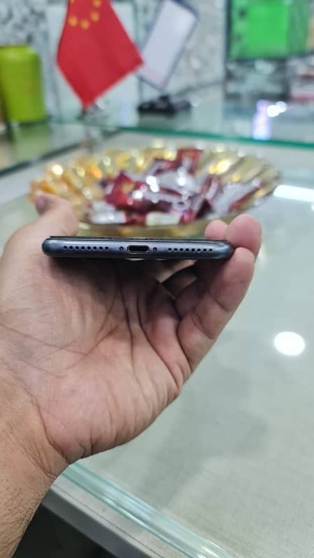 iphone 8 plus 256 gb pta approved 2