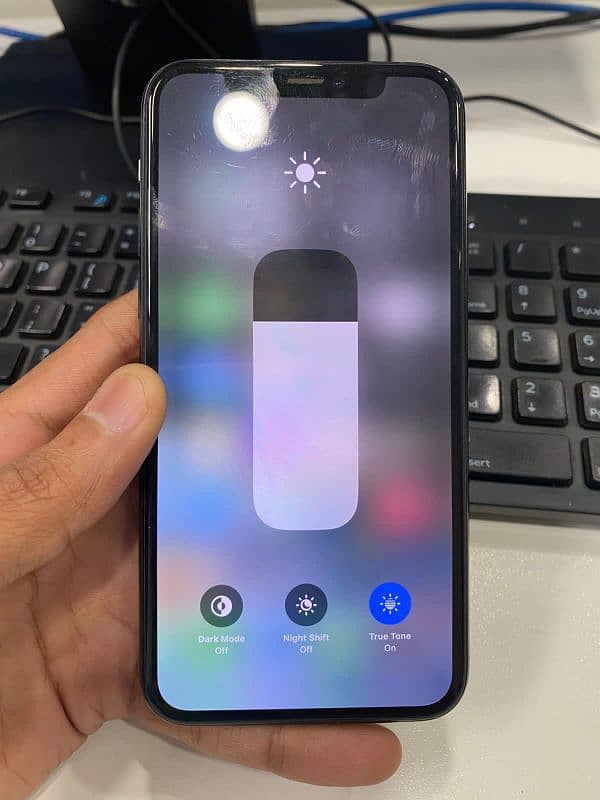 IPHONE 11 PRO 6