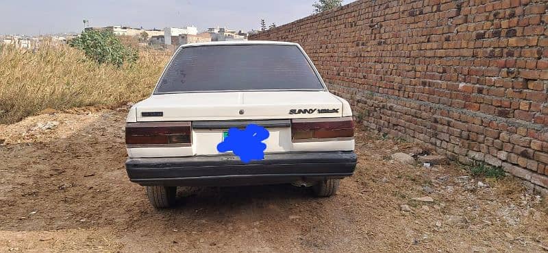 Nissan Sunny 1986 8