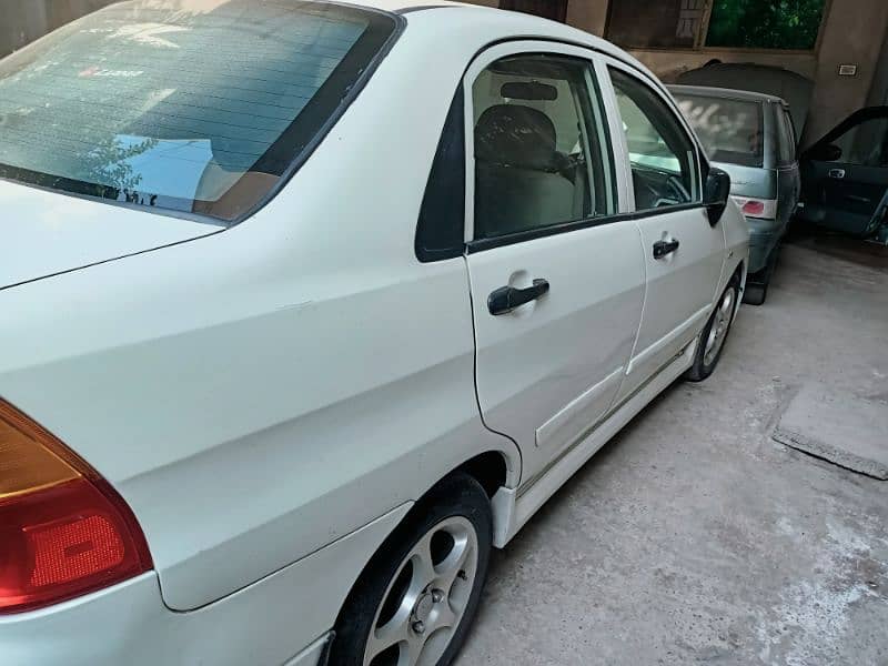 Suzuki Liana 2006 5