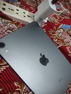 I pad Mini 6(exchange possible with i phone)