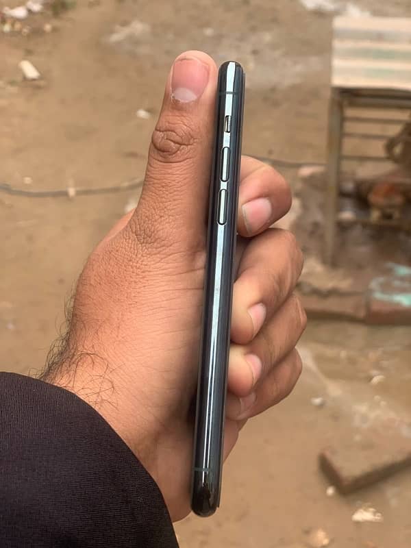 iPhone 11 Pro pTA approved 1