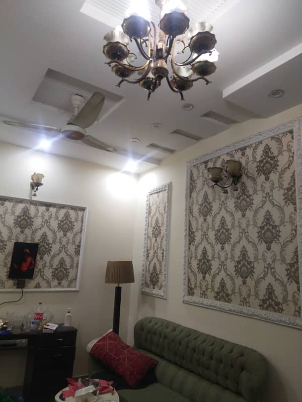 5 MARLA FULLY FURNISHED LOWER PORTION AVAILABLE FOR RENT FOR BACHELORS JOB HOLDERS WITH 2 BEDROOMS NEAR ALLAH HU CHOWK 7