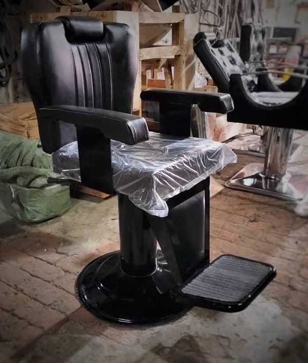 2 Salon chairs for sale 0