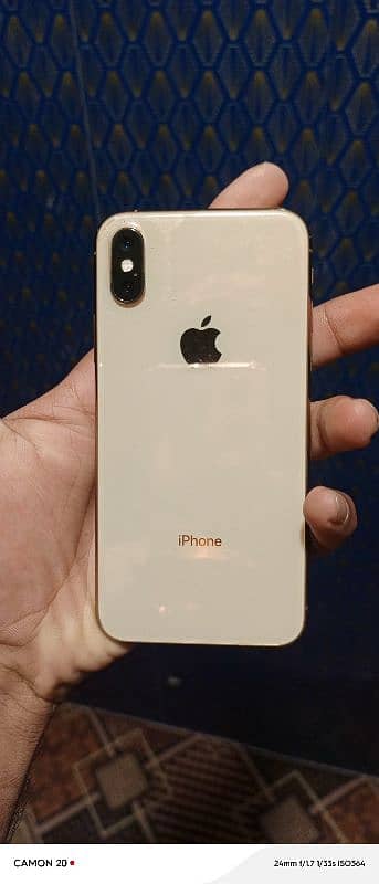 IPhone Xs 4