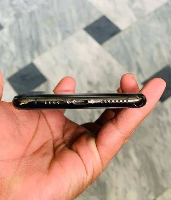 iPhone XS Max duel pta approved 10/10 condition urgent sale 2