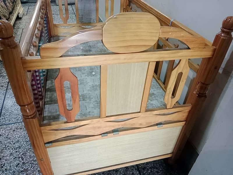 Baby cot urgent sale 2