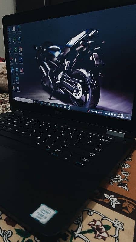 Dell latitude E5470 8 gb | 256 gb SSD 1