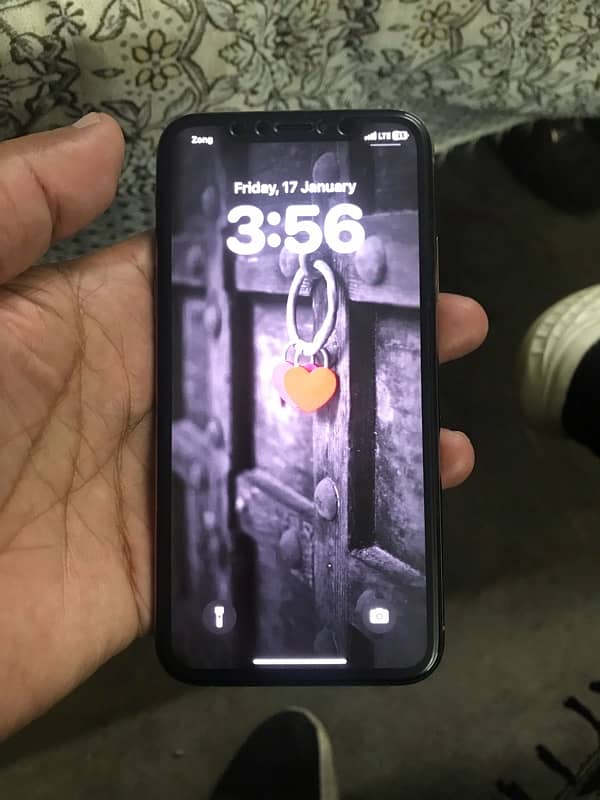 iPhone XS 64 GB physical approved 0