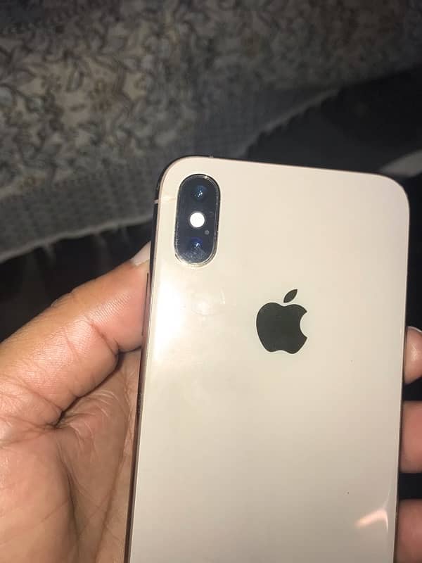 iPhone XS 64 GB physical approved 4