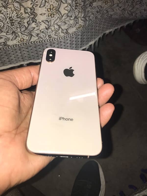 iPhone XS 64 GB physical approved 5