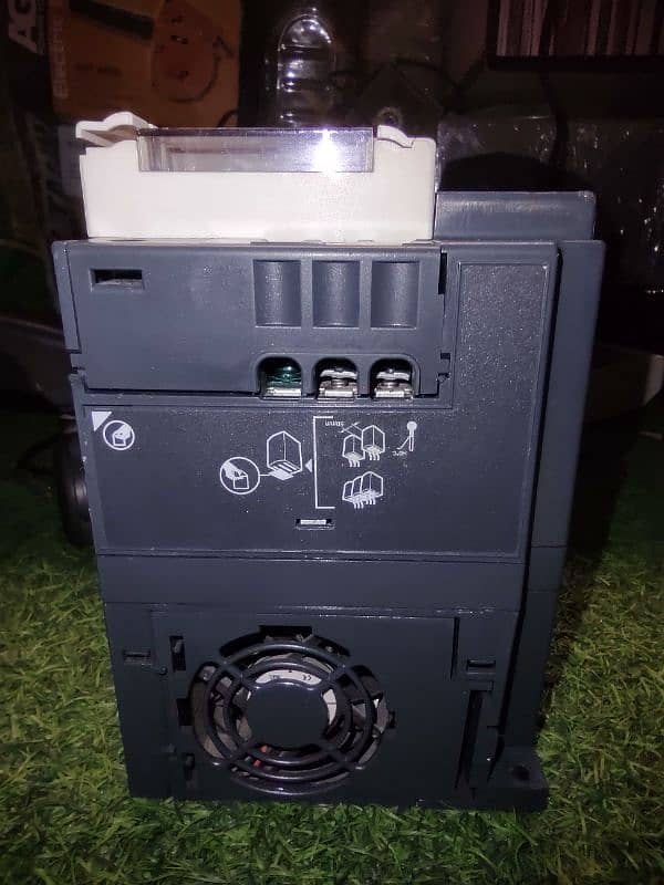 IMPORTED VFD INVERTER SCHNEIDER 2 HP 1.5 KW 3 PHASE MOTOR 2