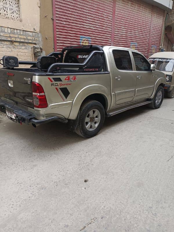 Toyota Hilux 2006 1