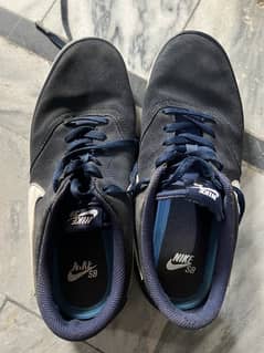 Nike orignal Brand new shoes Only 3 ,4 weeks used