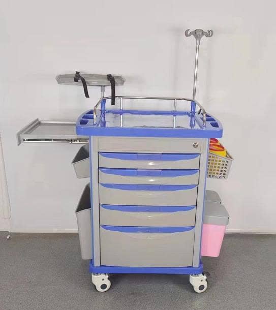 Emergency trolley (Crash cart) 3