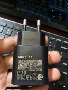 Genuine Samsung 25w Super Fast Adapter 10/10