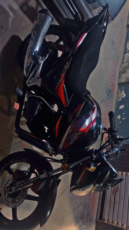 CB 150F 2018 black color 0