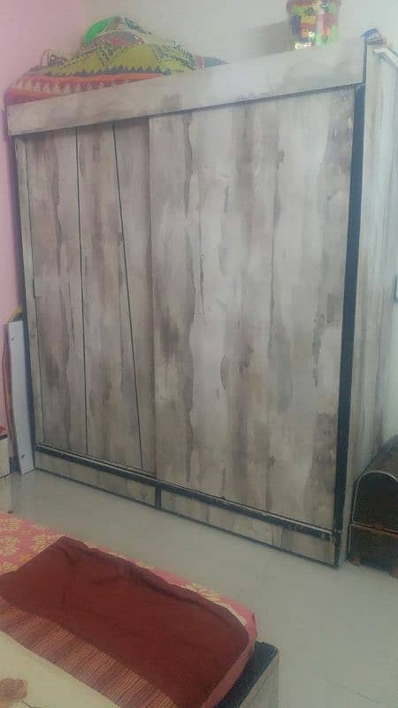 Bedroom set / Bedroom furniture for sale in karachi 3