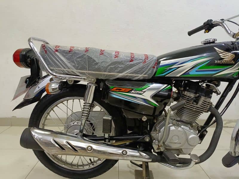 Honda CG 125 2023 Model 3