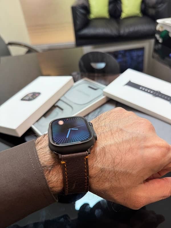 Apple Watch Ultra 2 Black Edition 15