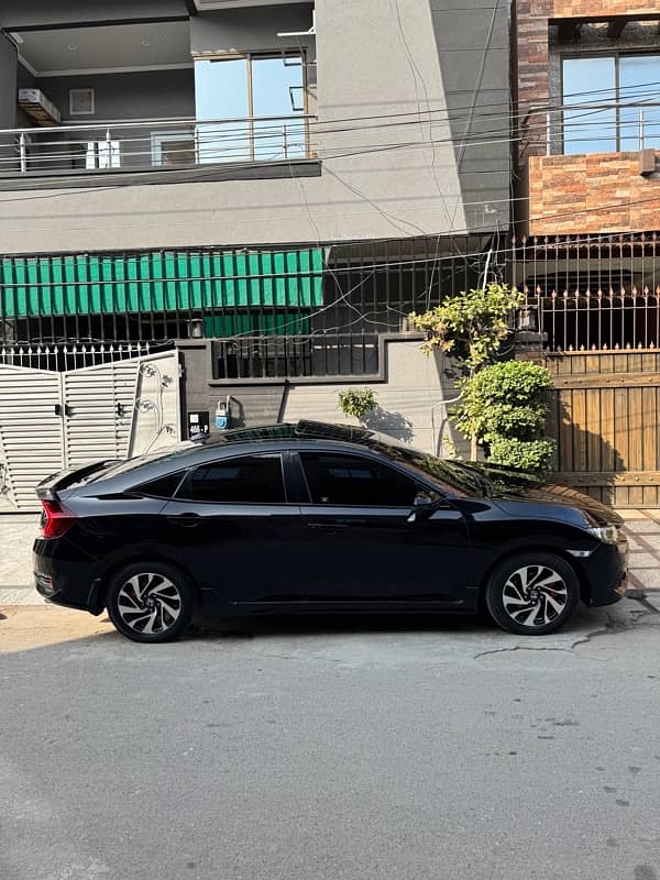 Honda Civic Oriel 2018 3