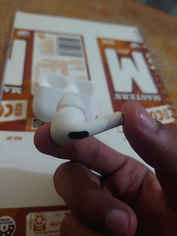 airpods pro 2 4