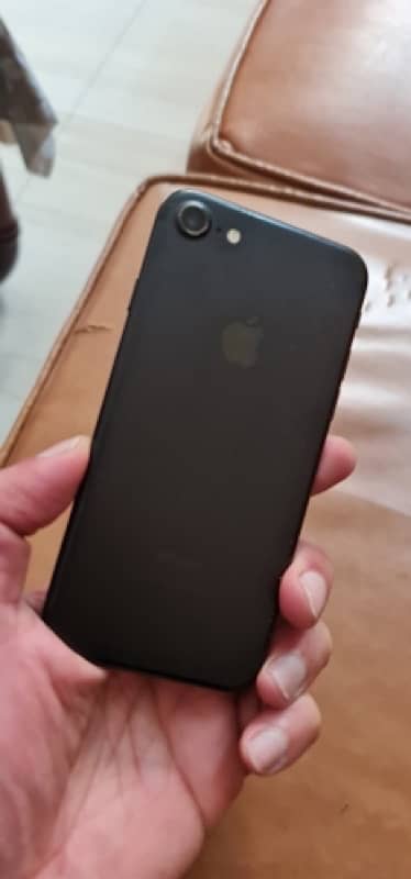 iPhone 7 (128gb) 8