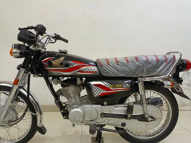 Honda CG 125 2024 Model 3