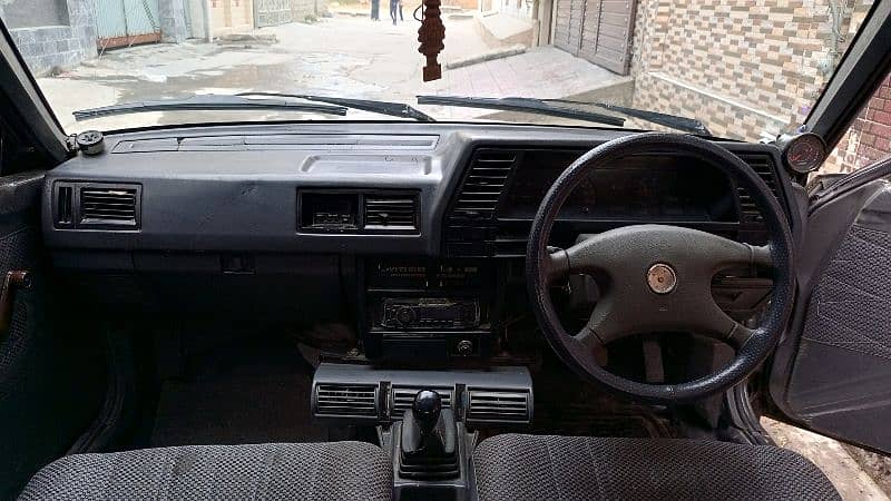 Nissan Sunny 1987 2