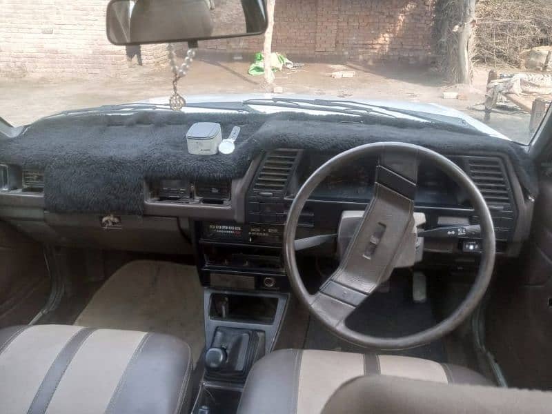 Nissan Patrol 1987 12