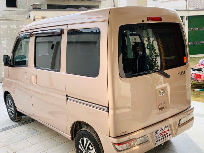 dihatsu hijet van 4