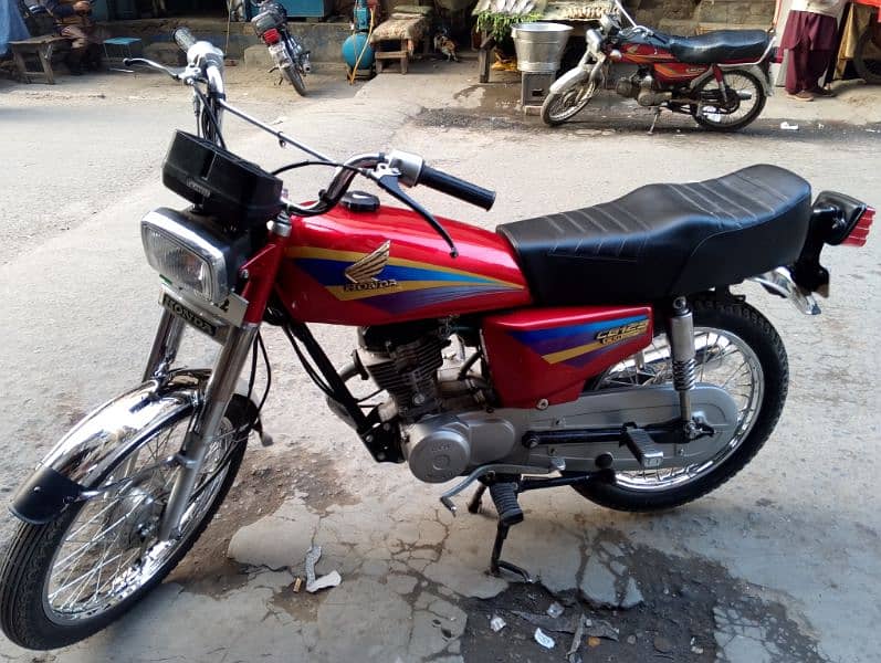 Honda 125 2004 model antique piece low price 125 1