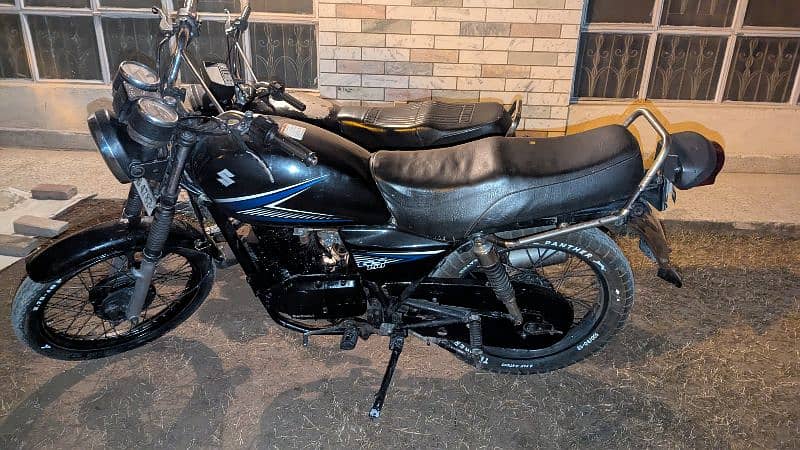 Suzuki gs 150 2