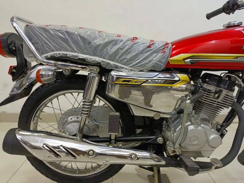 Honda CG 125 2021 Model Special Edition 4